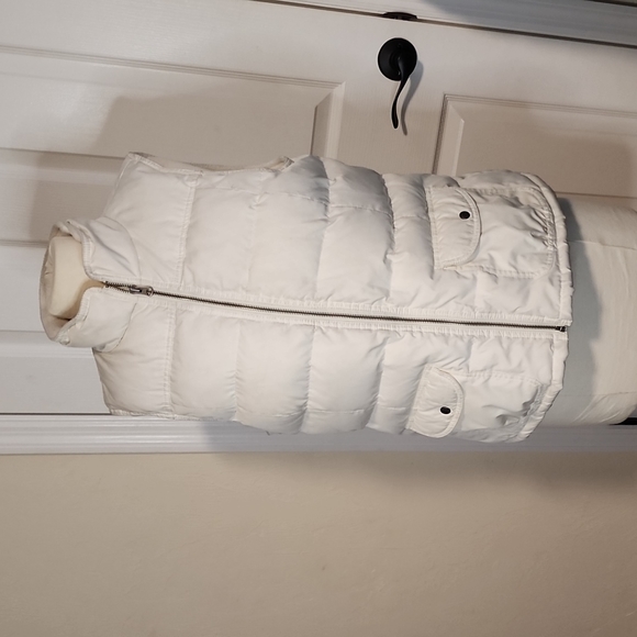 LOFT Jackets & Blazers - LOFT feather down puffed vest, women's Large